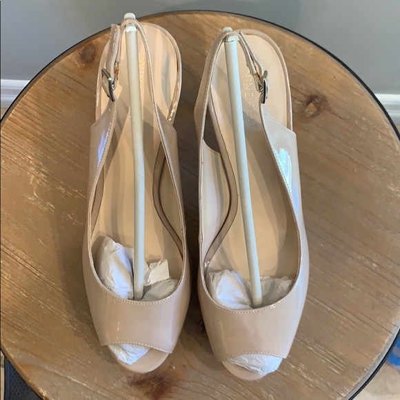 Nine West high heels w/ platform - Picture 3 of 7